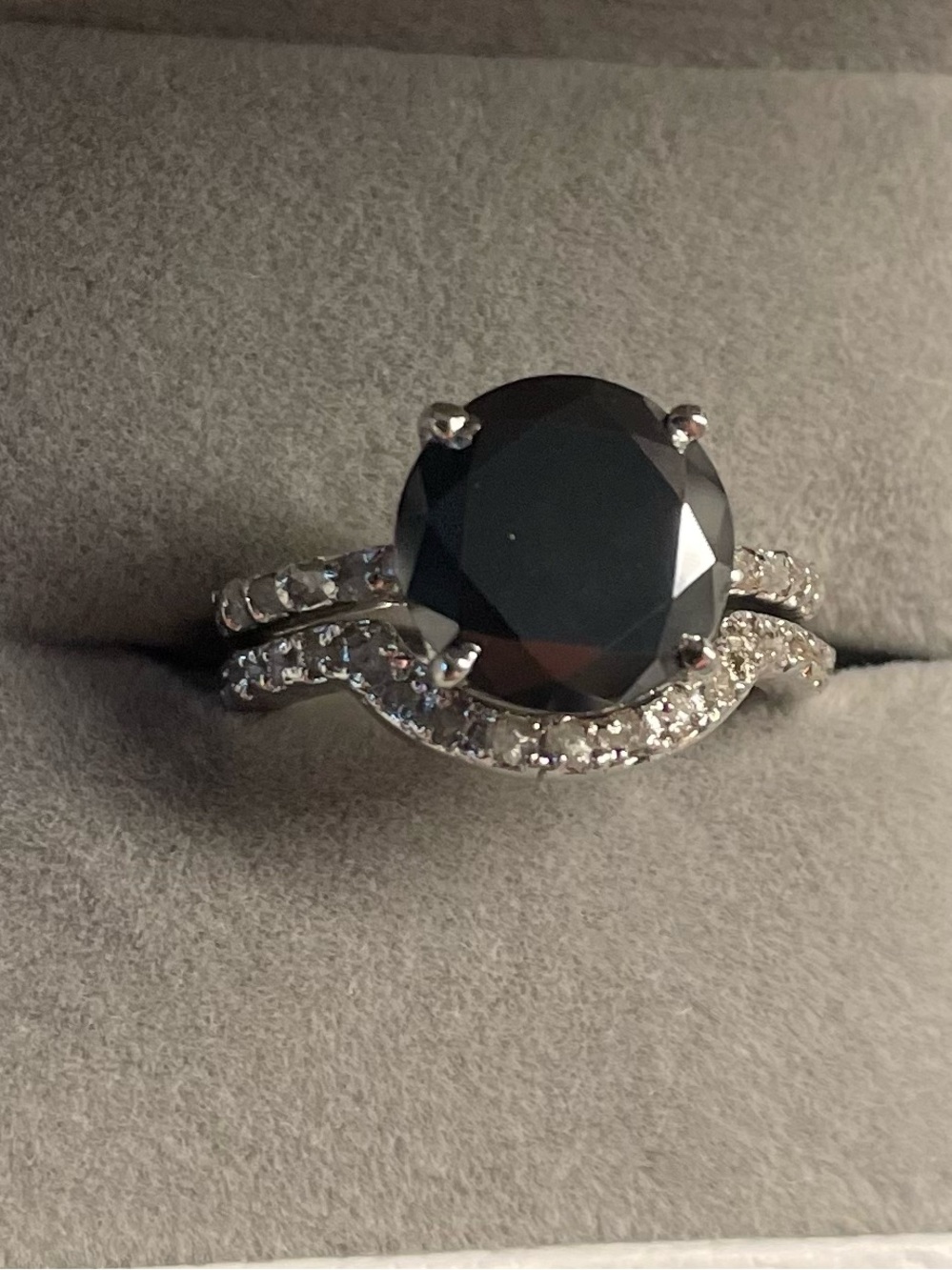 GORGEOUS 5+ CARAT Black Diamond Engagement Ring Set